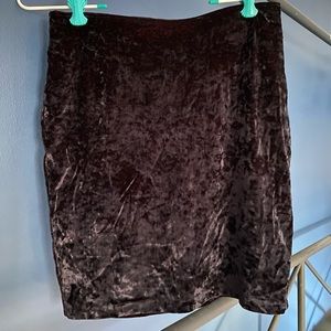 H&M crushed velvet mini skirt size 8 EUC